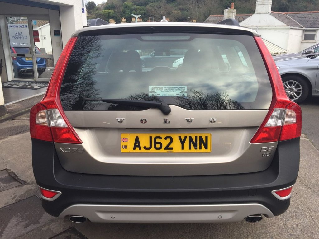 USED 2013 62 VOLVO XC70 2.4 D5 SE LUX AWD 5d 212 BHP DRIVERS SUPPORT PACK / FAMILY PACK