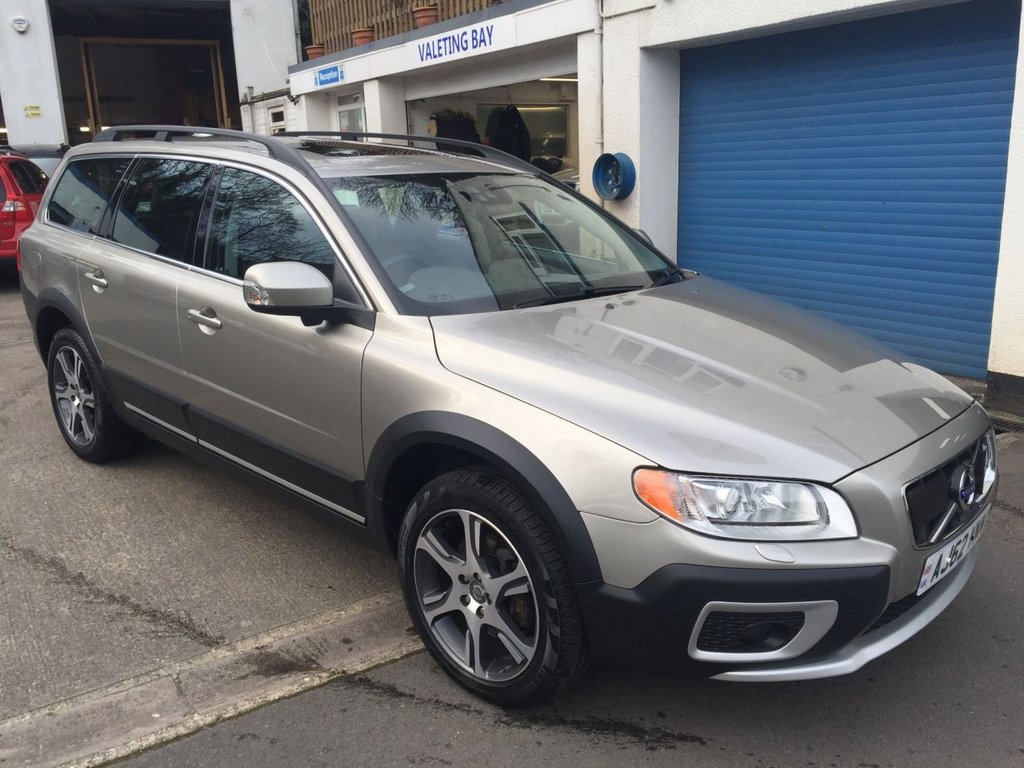 USED 2013 62 VOLVO XC70 2.4 D5 SE LUX AWD 5d 212 BHP DRIVERS SUPPORT PACK / FAMILY PACK