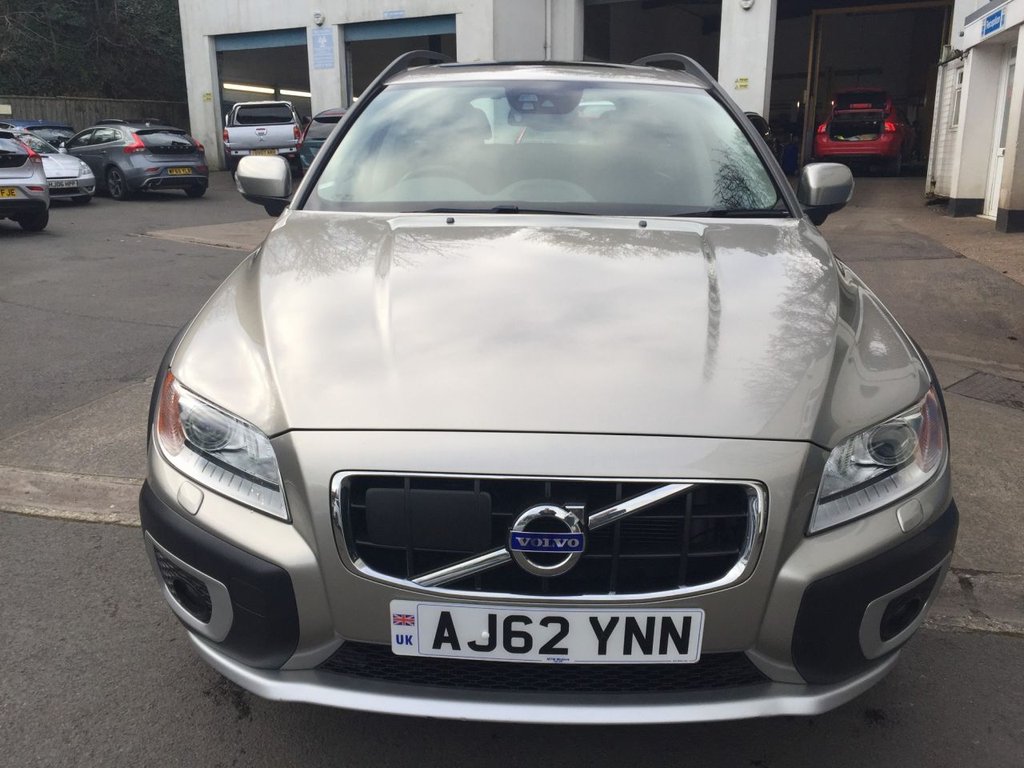 USED 2013 62 VOLVO XC70 2.4 D5 SE LUX AWD 5d 212 BHP DRIVERS SUPPORT PACK / FAMILY PACK