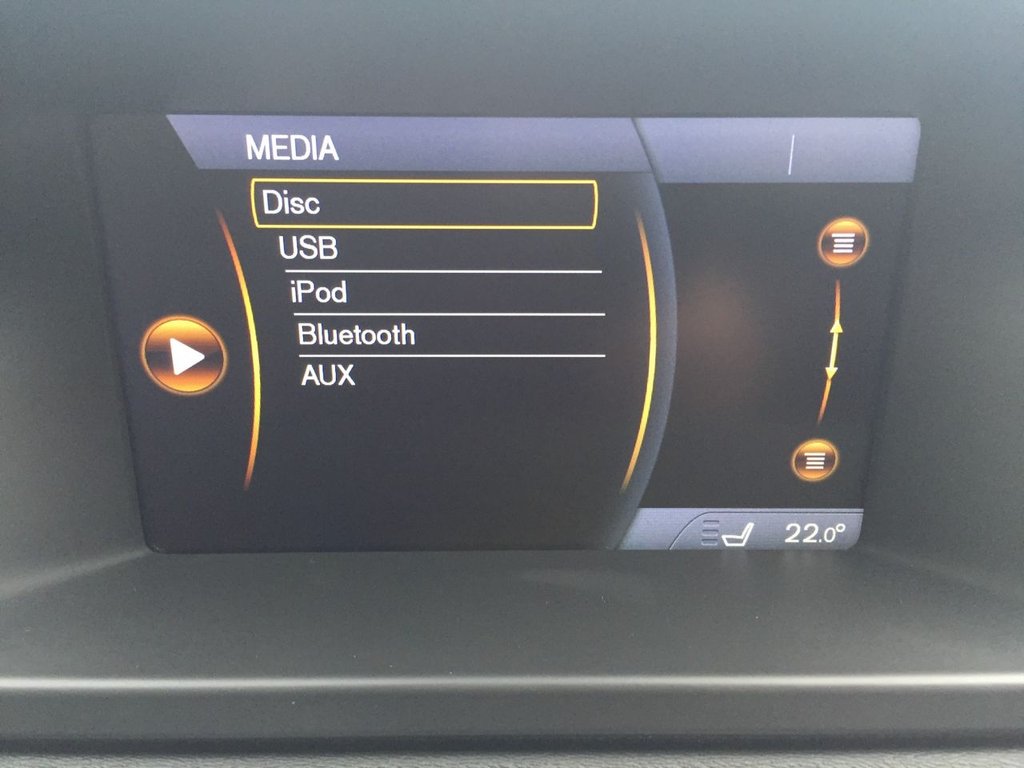 USED 2013 62 VOLVO XC70 2.4 D5 SE LUX AWD 5d 212 BHP DRIVERS SUPPORT PACK / FAMILY PACK