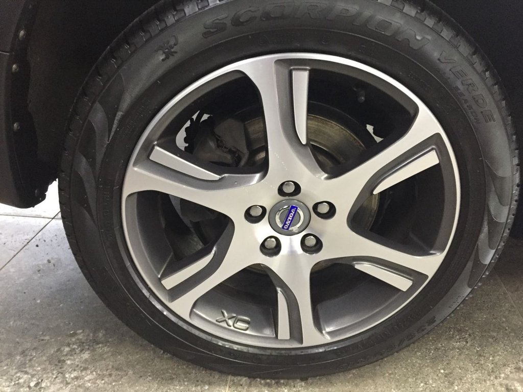 USED 2013 62 VOLVO XC70 2.4 D5 SE LUX AWD 5d 212 BHP DRIVERS SUPPORT PACK / FAMILY PACK