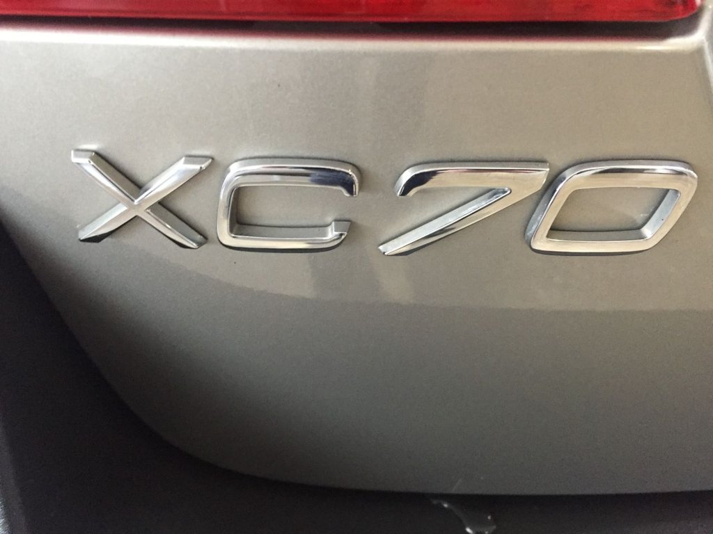 USED 2013 62 VOLVO XC70 2.4 D5 SE LUX AWD 5d 212 BHP DRIVERS SUPPORT PACK / FAMILY PACK