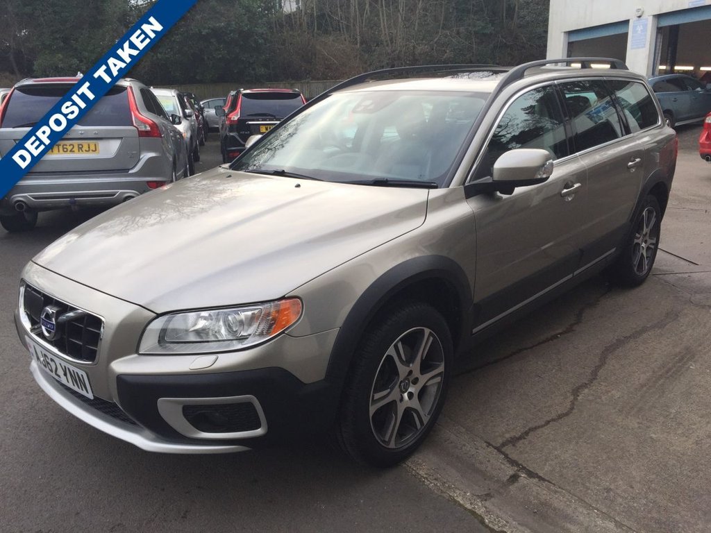 USED 2013 62 VOLVO XC70 2.4 D5 SE LUX AWD 5d 212 BHP DRIVERS SUPPORT PACK / FAMILY PACK