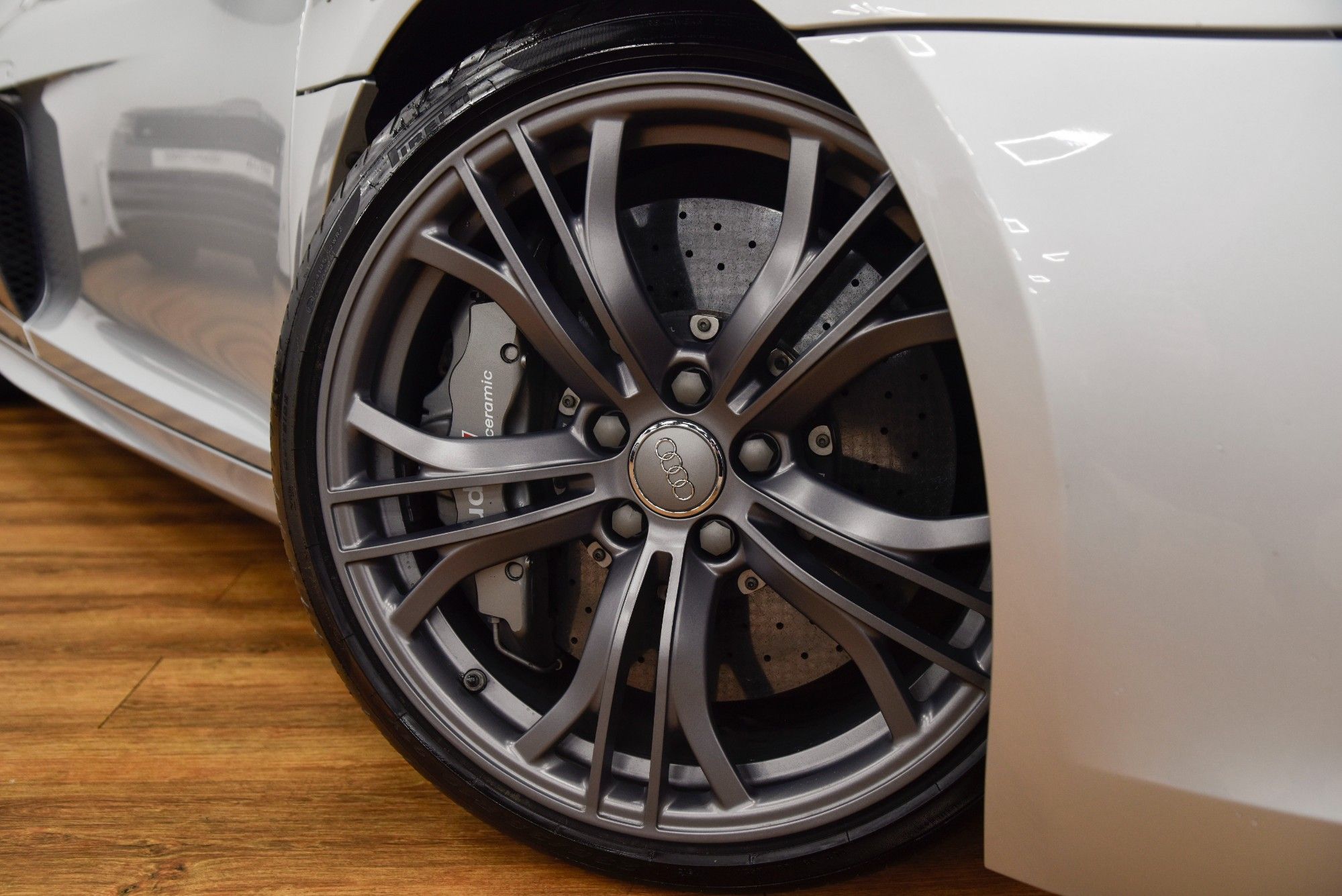 USED 2013 13 AUDI R8 5.2 V10 PLUS QUATTRO 