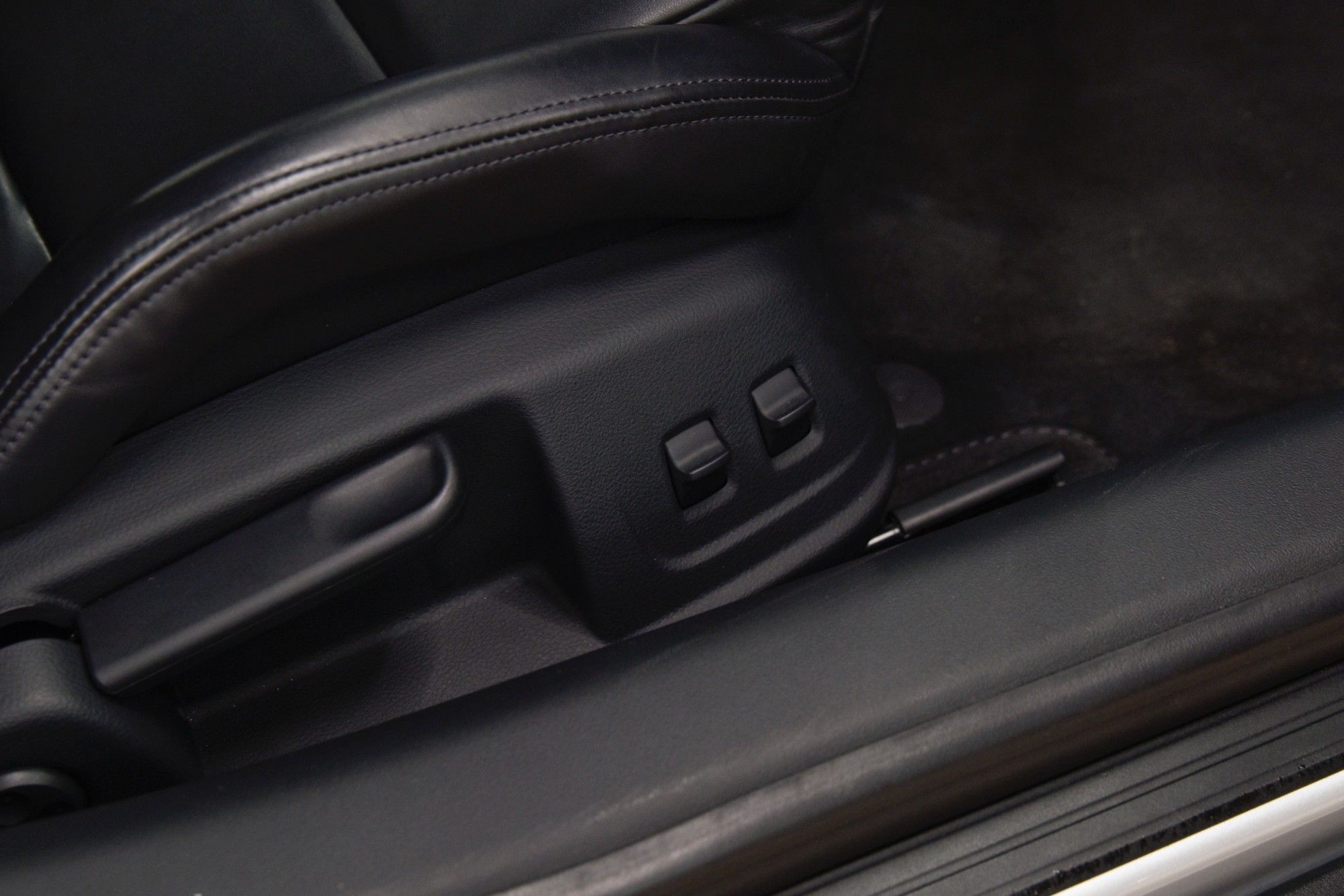 USED 2013 13 AUDI R8 5.2 V10 PLUS QUATTRO 