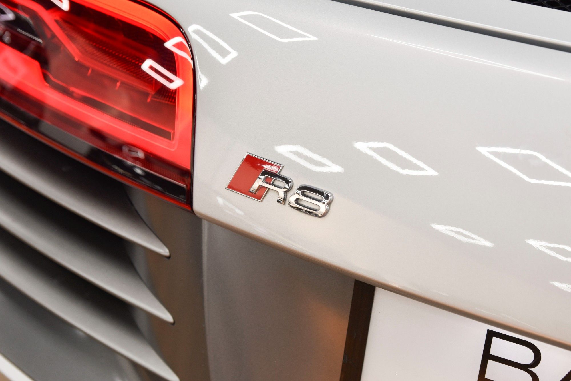 USED 2013 13 AUDI R8 5.2 V10 PLUS QUATTRO 