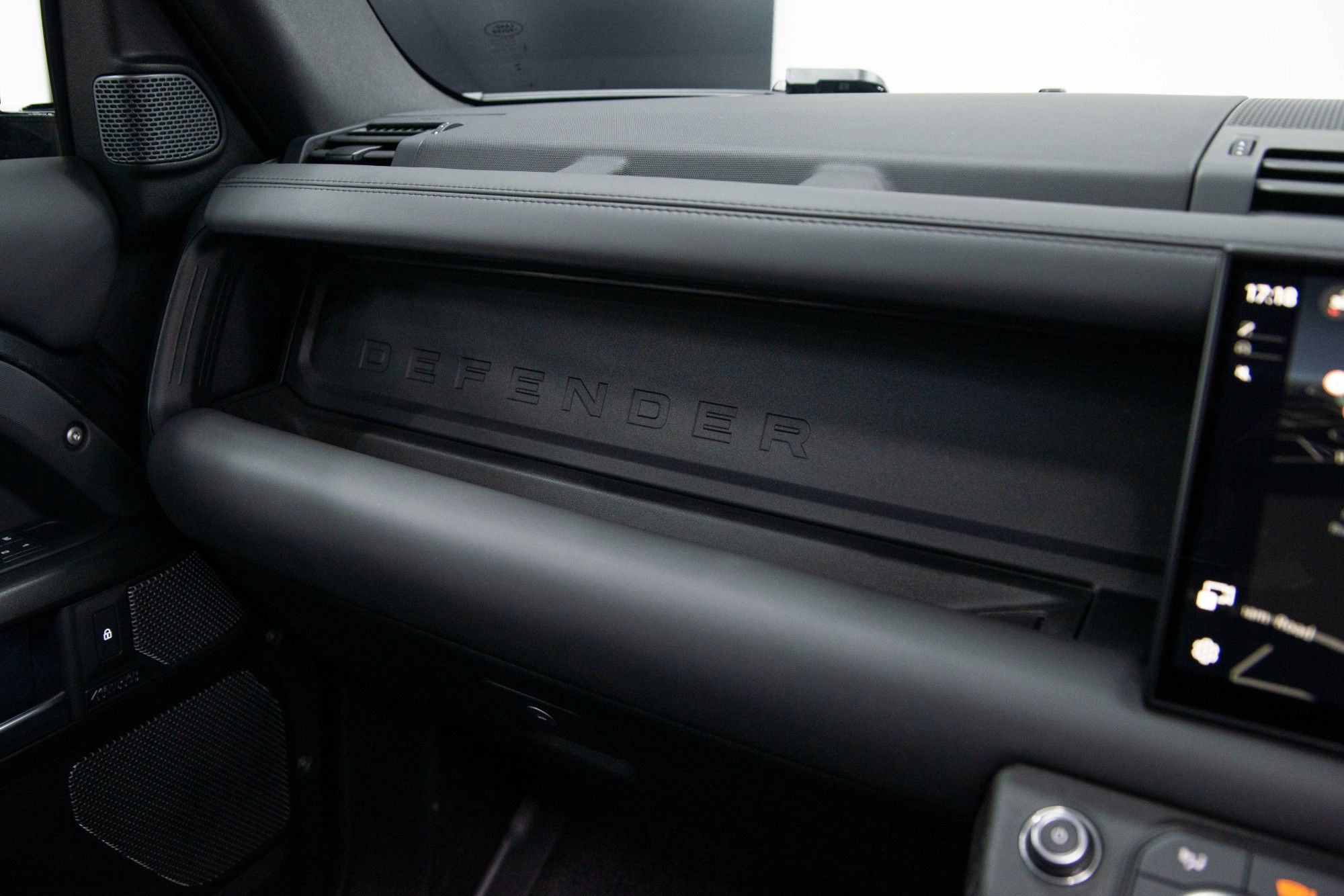 USED 2022 X LAND ROVER DEFENDER 5.0 V8 CARPATHIAN EDITION 