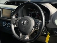 USED 2016 66 TOYOTA YARIS 1.3 VVT-I ICON 3d 99 BHP THIS CAR COMES WITH 6 MONTHS WARRANTY , BREAKDOWN COVER & RECOVERY +  REVERSING CAMERA +  5 SPEED MANUAL +  CRUISE CONTROL +  TRACTION CONTROL +  CLIMATE CONTROL +  BLUETOOTH +  MIRROR LINK +  SAT NAVIGATION +  METALLIC ALLOYS +  15 INCH ALLOY WHEELS