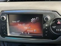 USED 2016 66 TOYOTA YARIS 1.3 VVT-I ICON 3d 99 BHP THIS CAR COMES WITH 6 MONTHS WARRANTY , BREAKDOWN COVER & RECOVERY +  REVERSING CAMERA +  5 SPEED MANUAL +  CRUISE CONTROL +  TRACTION CONTROL +  CLIMATE CONTROL +  BLUETOOTH +  MIRROR LINK +  SAT NAVIGATION +  METALLIC ALLOYS +  15 INCH ALLOY WHEELS