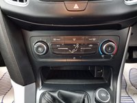 USED 2016 16 FORD FOCUS 1.0 ZETEC 5d 100 BHP 