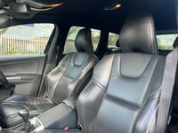 USED 2015 15 VOLVO XC60 2.0 D4 R-DESIGN 5d 178 BHP 