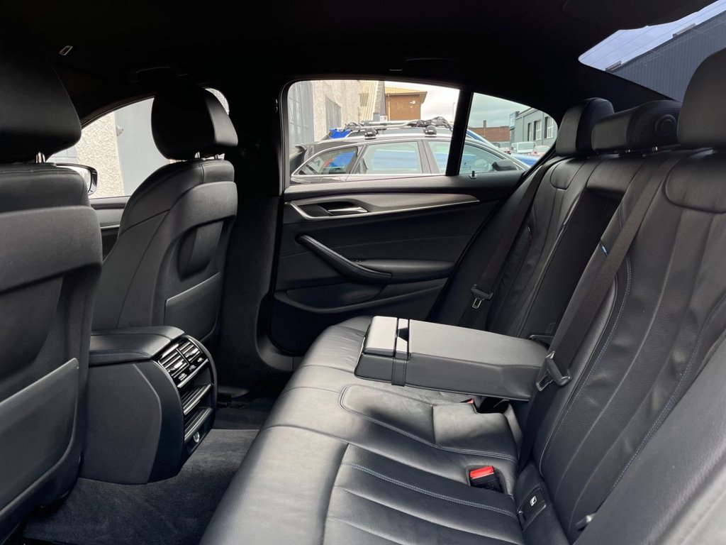 USED 2019 19 BMW 5-SERIES 2.0 530E M SPORT 4d AUTO 249 BHP SALOON