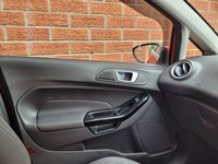 USED 2015 15 FORD FIESTA 1.2 ZETEC 5d 81 BHP 
