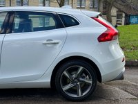 USED 2015 65 VOLVO V40 2.0 D2 R-DESIGN NAV 5d 118 BHP 