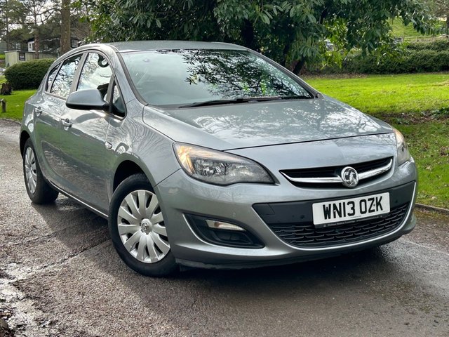 2013 13 Vauxhall Astra 1.6 EXCLUSIV 5d 113 BHP