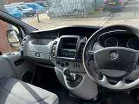USED 2012 12 VAUXHALL VIVARO 2.0 2700 CDTI 113 BHP**NO VAT**FULL MOT** 