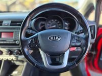 USED 2015 64 KIA RIO 1.2 SR7 5d 83 BHP SERVICE HISTORY ( 6 STAMPS )  ULEZ COMPLIANT +   15 INCH ALLOYS +   REAR PARKING SENSORS +   AUTOMATIC WINDOW WIPERS +   CLIMATE CONTROL WITH AIRCON +  USB CONNECTION +  AUX CONNECTION +   BLUETOOTH CONNECTIVITY +  STEERING CONTROLS +