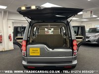 USED 2012 12 LAND ROVER DISCOVERY 3.0 4 SDV6 HSE 5d 255 BHP 