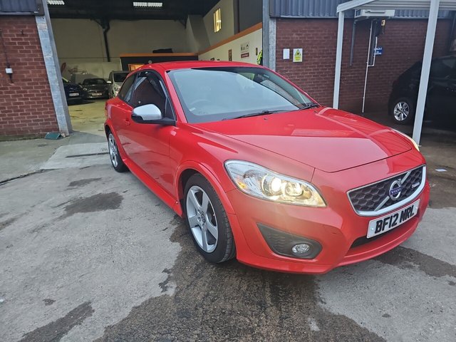 2012 12 Volvo C30 2.0 R-DESIGN 3d 145 BHP