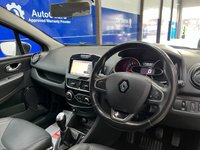 USED 2017 17 RENAULT CLIO 0.9 TCe Signature Nav Hatchback 5dr Petrol Manual Euro 6 (s/s) (90 ps) Sat Nav,Heated Seats,R. Camera