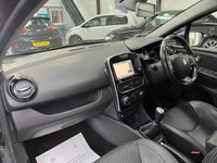 USED 2017 17 RENAULT CLIO 0.9 TCe Signature Nav Hatchback 5dr Petrol Manual Euro 6 (s/s) (90 ps) Sat Nav,Heated Seats,R. Camera