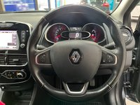 USED 2017 17 RENAULT CLIO 0.9 TCe Signature Nav Hatchback 5dr Petrol Manual Euro 6 (s/s) (90 ps) Sat Nav,Heated Seats,R. Camera