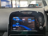 USED 2017 17 RENAULT CLIO 0.9 TCe Signature Nav Hatchback 5dr Petrol Manual Euro 6 (s/s) (90 ps) Sat Nav,Heated Seats,R. Camera