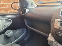 USED 2010 60 TOYOTA AYGO 1.0 BLACK VVT-I 5d 67 BHP 