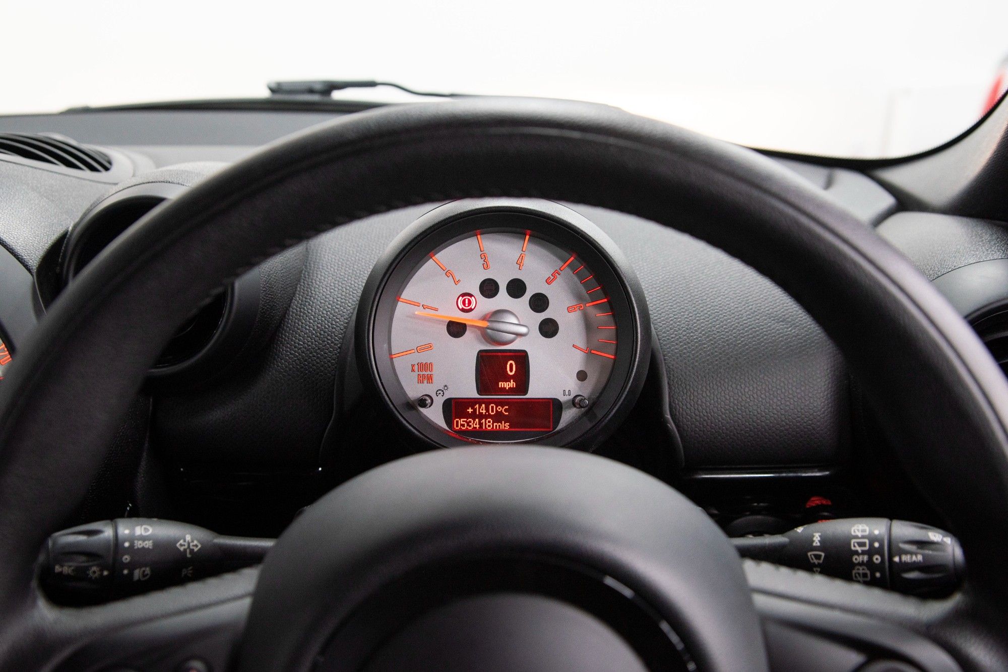 USED 2014 14 MINI COUNTRYMAN 1.6 COOPER D BUSINESS 5d 110 BHP 