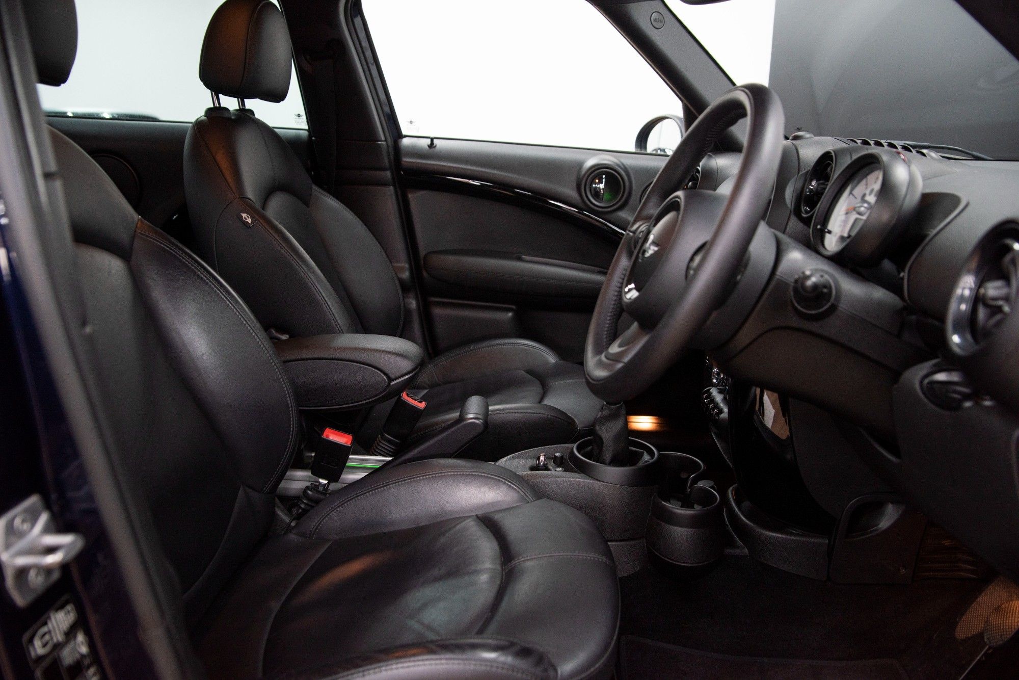 USED 2014 14 MINI COUNTRYMAN 1.6 COOPER D BUSINESS 5d 110 BHP 