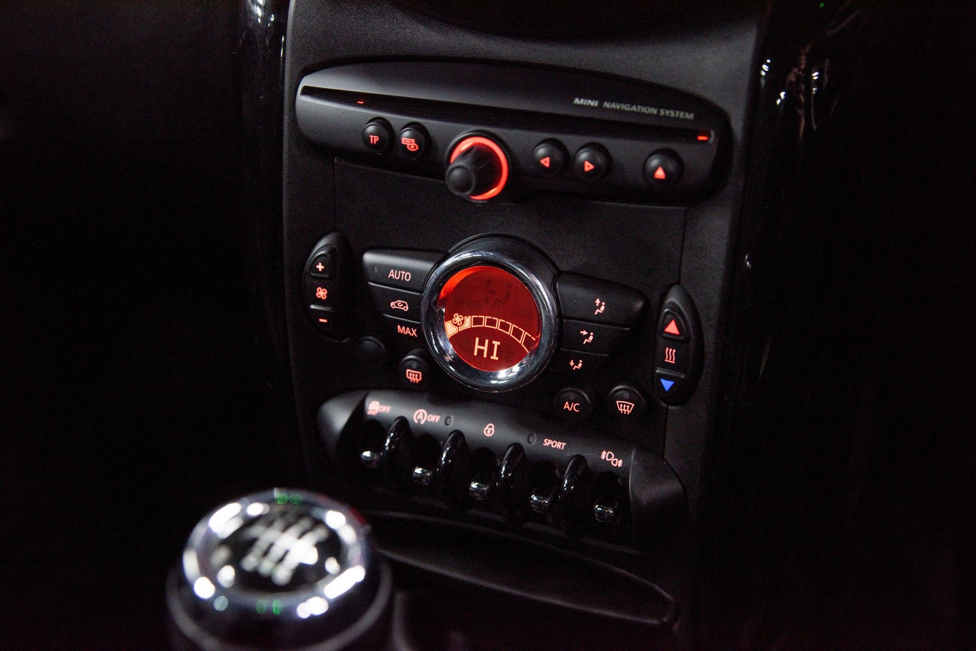 USED 2014 14 MINI COUNTRYMAN 1.6 COOPER D BUSINESS 5d 110 BHP 