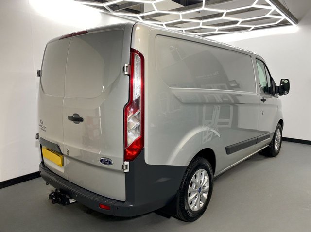 2015 FORD TRANSIT CUSTOM - Photo 2