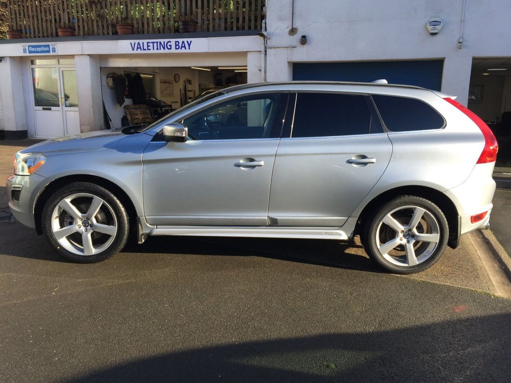 USED 2012 62 VOLVO XC60 2.4 D5 R-DESIGN AWD 5d 212 BHP DAB + SAT NAV