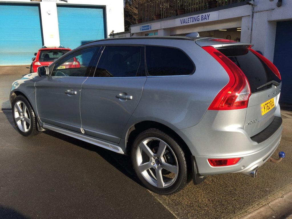 USED 2012 62 VOLVO XC60 2.4 D5 R-DESIGN AWD 5d 212 BHP DAB + SAT NAV