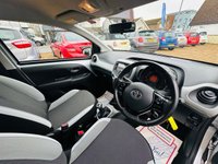 USED 2016 66 TOYOTA AYGO 1.0 VVT-I X-PLAY 5d 69 BHP &pound;0 Road Tax + Bluetooth & Air Con