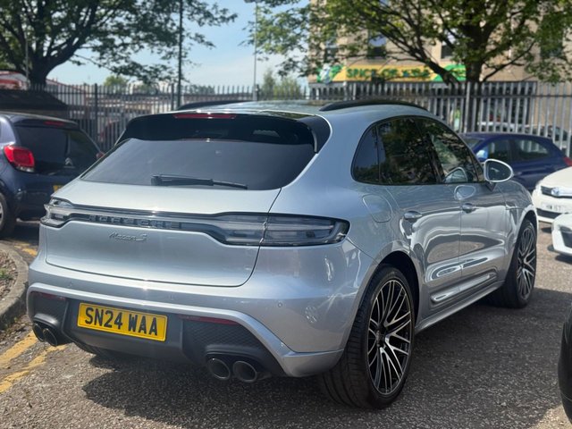 2024 PORSCHE MACAN - Photo 4