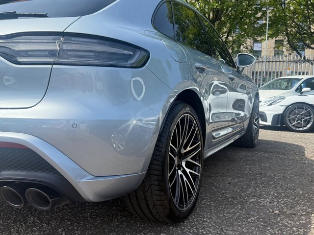2024 PORSCHE MACAN - Photo 7