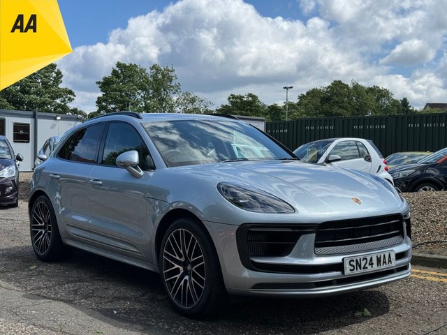 2024 PORSCHE MACAN
