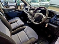 USED 2017 67 VAUXHALL VIVARO 1.6 L1H1 2700 CDTI 120 BHP 12 MONTH MOT