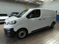 USED 2020 69 PEUGEOT EXPERT 1.5 BLUEHDI 100 PROFESSIONAL L1 102 BHP 3 SEATS SAT NAV AIR CON  PARKING SENSORS ROOF RACK PIPE CARRIER PLYLINED BULKHEAD 1 OWNER SERVICE HISTORY 6 MONTHS WARRANTY