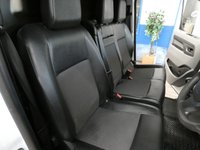 USED 2020 69 PEUGEOT EXPERT 1.5 BLUEHDI 100 PROFESSIONAL L1 102 BHP 3 SEATS SAT NAV AIR CON  PARKING SENSORS ROOF RACK PIPE CARRIER PLYLINED BULKHEAD 1 OWNER SERVICE HISTORY 6 MONTHS WARRANTY