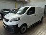 USED 2020 69 PEUGEOT EXPERT 1.5 BLUEHDI 100 PROFESSIONAL L1 102 BHP 3 SEATS SAT NAV AIR CON  PARKING SENSORS ROOF RACK PIPE CARRIER PLYLINED BULKHEAD 1 OWNER SERVICE HISTORY 6 MONTHS WARRANTY