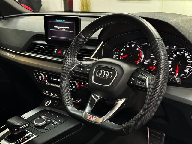 View our AUDI Q5