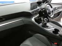 USED 2020 70 PEUGEOT 5008 1.2 PURETECH S/S GT LINE 5d 130 BHP 7 SEATS SAT NAV PART LEATHER INTERIOR CRUISE CONTROL PARKING SENSORS 1 OWNER GENUINE LOW MILEAGE