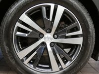 USED 2020 70 PEUGEOT 5008 1.2 PURETECH S/S GT LINE 5d 130 BHP 7 SEATS SAT NAV PART LEATHER INTERIOR CRUISE CONTROL PARKING SENSORS 1 OWNER GENUINE LOW MILEAGE
