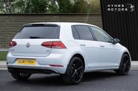 USED 2017 67 VOLKSWAGEN GOLF 1.6 SE NAVIGATION TDI BLUEMOTION TECHNOLOGY 5d 114 BHP 