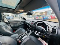 USED 2014 14 KIA SPORTAGE 1.7 CRDI 2 ISG 5d 114 BHP Superb Specification SUV with Pano dual Roof and half leather