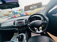 USED 2014 14 KIA SPORTAGE 1.7 CRDI 2 ISG 5d 114 BHP Superb Specification SUV with Pano dual Roof and half leather