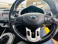 USED 2014 14 KIA SPORTAGE 1.7 CRDI 2 ISG 5d 114 BHP Superb Specification SUV with Pano dual Roof and half leather
