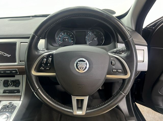 2013 JAGUAR XF - Photo 12